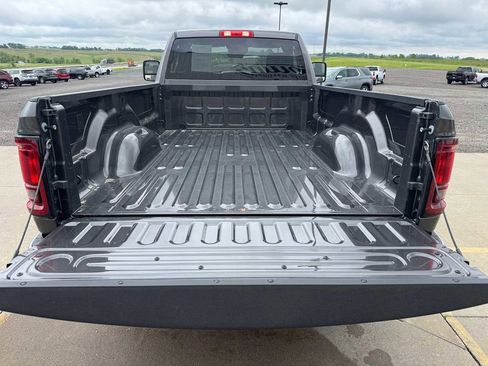 Used 2025 RAM 2500 Big Horn w/ Cold Weather Group image 10