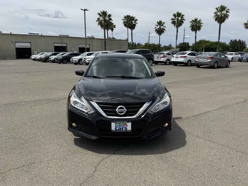 Used 2017 Nissan Altima 2.5 SV FWD image 4