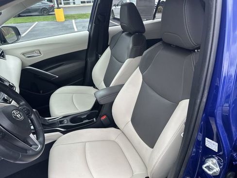 Certified 2022 Toyota Corolla Cross XLE AWD/4WD image 14