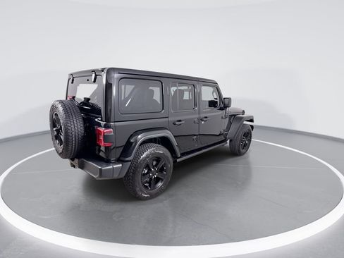 Used 2023 Jeep Wrangler Unlimited Sahara AWD/4WD image 8