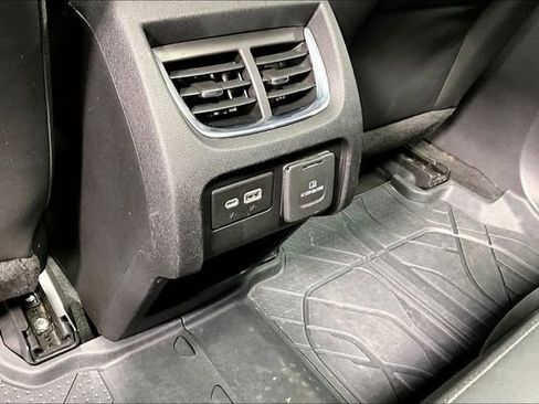 Used 2019 Chevrolet Blazer Premier w/ Sun and Wheels Package AWD/4WD image 12