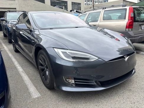 Used 2018 Tesla Model S 75D AWD/4WD image 2