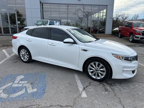 Used 2017 Kia Optima EX image 38