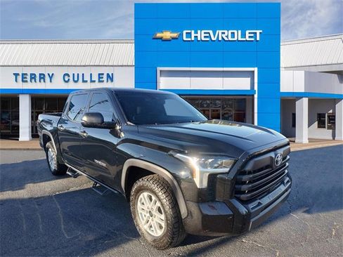 Used 2022 Toyota Tundra SR5 image 1