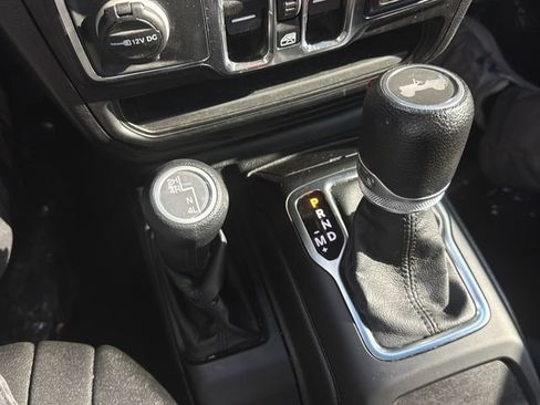 Used 2021 Jeep Wrangler Unlimited Sport AWD/4WD image 27