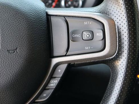 Used 2024 RAM 2500 Tradesman w/ Chrome Appearance Group AWD/4WD image 12