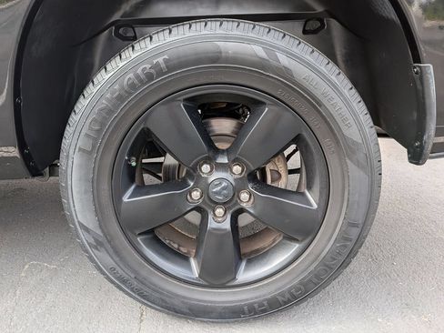 Used 2016 RAM 1500 Express w/ Black Ram 1500 Express Group RWD image 11
