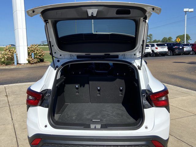 Used 2025 Chevrolet Trax LS w/ LS Convenience Package FWD image 26