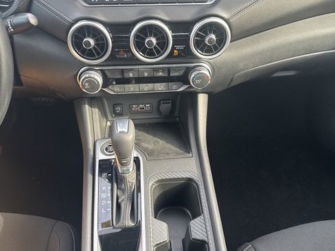 Certified 2025 Nissan Sentra SV image 27