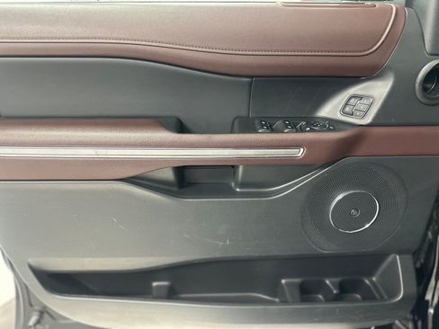Certified 2024 Ford Expedition Limited image 17