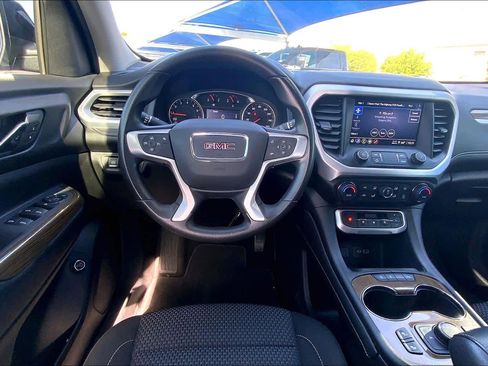 Used 2022 GMC Acadia SLE w/ Driver Convenience Package FWD image 5