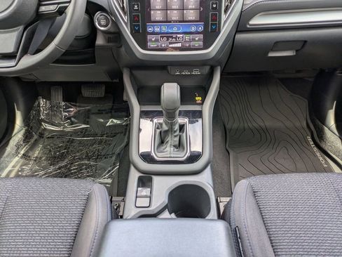 Certified 2025 Subaru Forester Premium AWD/4WD image 19