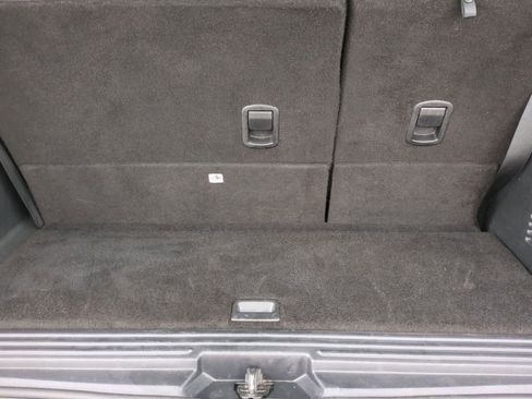 Used 2017 Ford Expedition XLT image 35