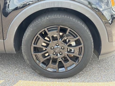 Used 2021 Kia Telluride EX w/ EX Premium Package AWD/4WD image 4