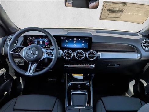 New 2026 Mercedes-Benz GLB 250 4MATIC image 16