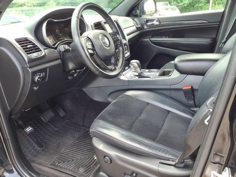 Used 2018 Jeep Grand Cherokee Altitude AWD/4WD image 14