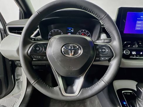 Used 2024 Toyota Corolla SE FWD image 16