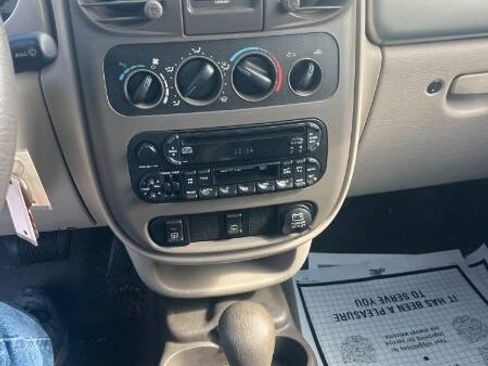 Used 2002 Chrysler PT Cruiser Touring FWD image 8