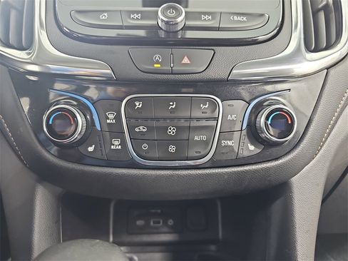 Certified 2022 Chevrolet Equinox Premier image 31