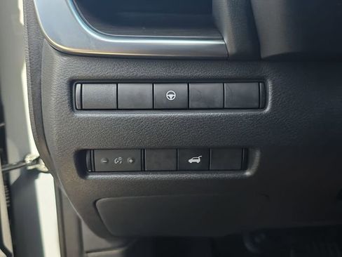 Used 2021 Nissan Rogue SL w/ Premium Package image 26