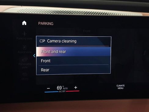 Used 2023 BMW iX xDrive50 w/ Premium Package image 39