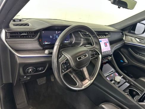 Used 2021 Jeep Grand Cherokee L Overland w/ Luxury Tech Group IV image 13