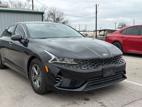 Used 2021 Kia K5 LXS image 3