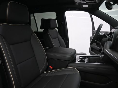 New 2025 Chevrolet Tahoe Premier AWD/4WD image 19