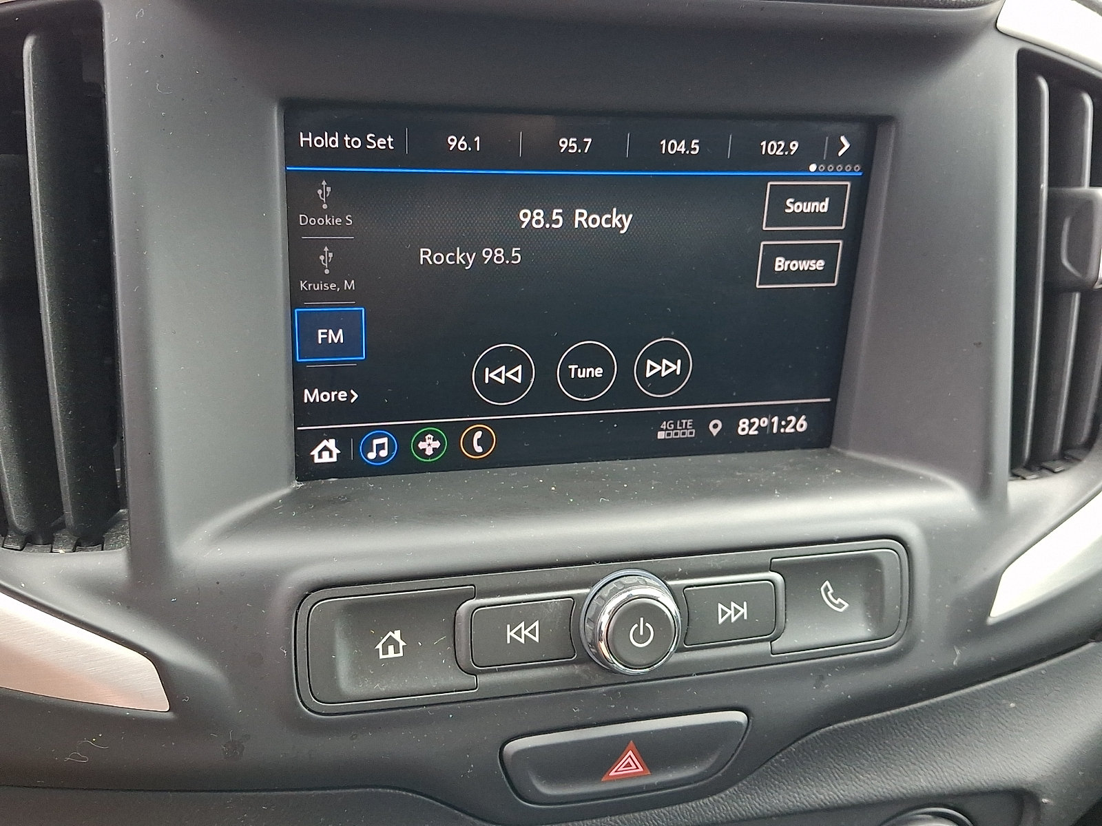 Used 2020 GMC Terrain SLE FWD image 17