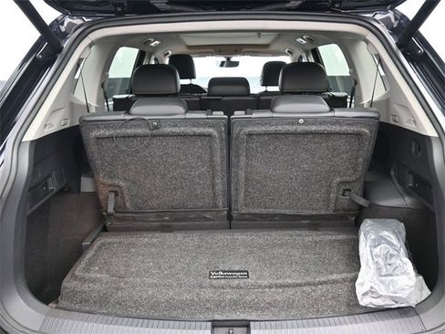 Used 2018 Volkswagen Tiguan SEL image 14