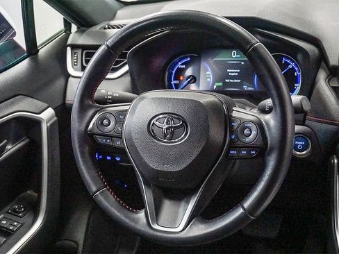 Used 2021 Toyota RAV4 SE w/ Weather & Moonroof Package image 16