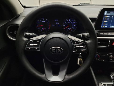 Used 2021 Kia Forte LXS FWD image 22
