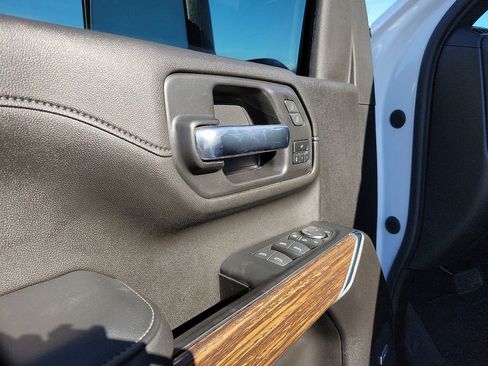 Used 2023 Chevrolet Silverado 3500 High Country image 10