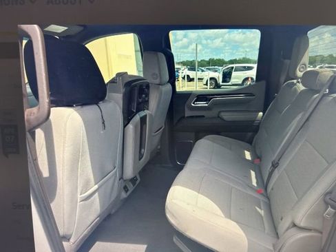 Used 2024 GMC Sierra 1500 SLE image 14