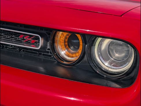 Used 2019 Dodge Challenger R/T RWD image 20