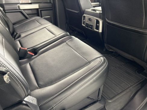 Used 2019 Ford F250 Lariat w/ Lariat Ultimate Package image 34