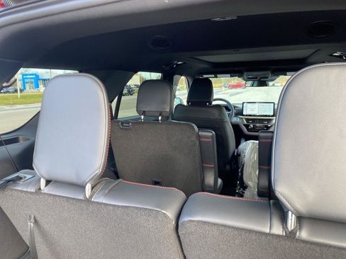 New 2026 Ford Explorer ST-Line w/ ST-Line Street Pack AWD/4WD image 20