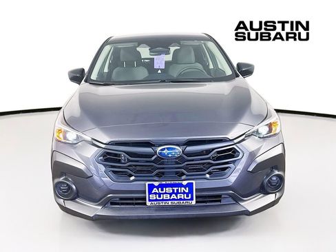 Used 2025 Subaru Crosstrek 2.0i AWD/4WD image 2