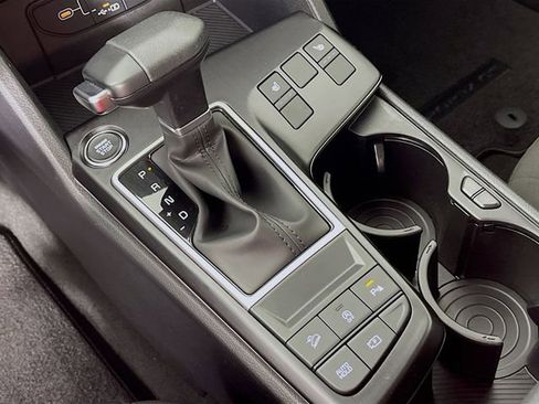 Used 2026 Kia Sportage LX w/ LX Convenience Package FWD image 17