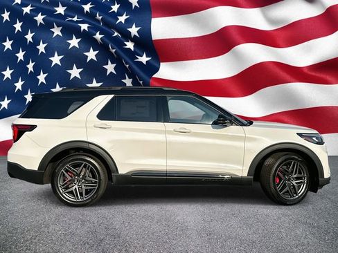 New 2025 Ford Explorer ST w/ Sun And Sound Package image 5