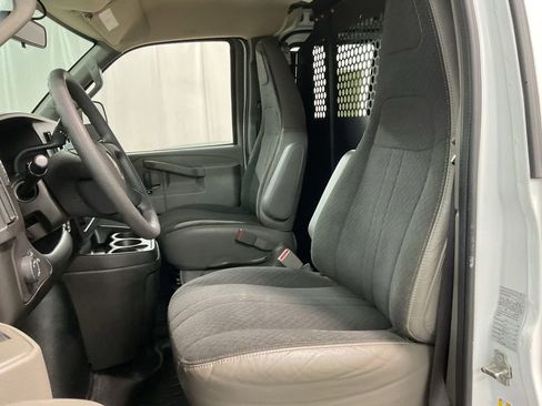 Used 2024 GMC Savana 2500 w/ Driver Convenience Package RWD image 18