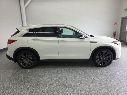 Used 2020 INFINITI QX50 Essential w/ Edition 30 Package image 6