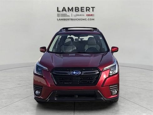 Used 2023 Subaru Forester Limited image 3