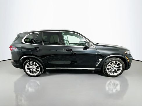 Used 2024 BMW X5 xDrive40i AWD/4WD image 4