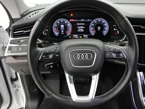 Used 2022 Audi Q8 Premium Plus w/ Premium Plus Package AWD/4WD image 12