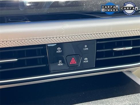 Used 2025 Volkswagen Atlas SEL Premium R-Line image 31