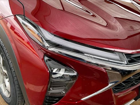 Certified 2025 Chevrolet Trax LT image 27