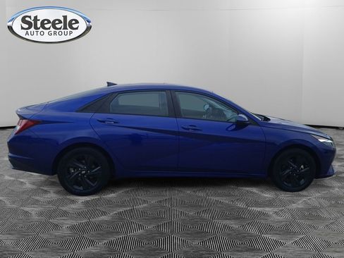 Used 2022 Hyundai Elantra Blue w/ Cargo Package image 6