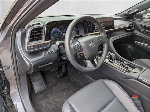 Certified 2024 Toyota Crown Platinum AWD/4WD image 10