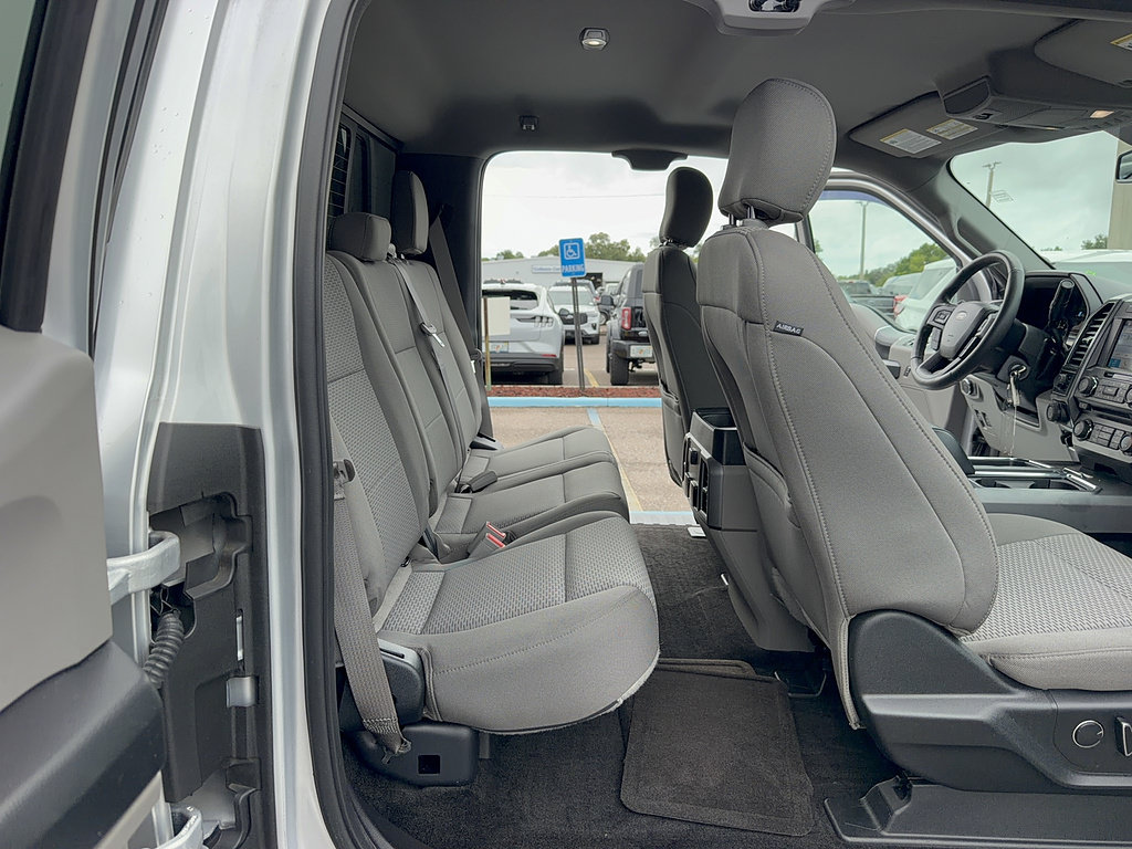 Certified 2018 Ford F150 XLT w/ Equipment Group 302A Luxury AWD/4WD image 17